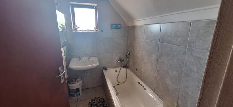 5 Bedroom Property for Sale in Dana Bay Western Cape